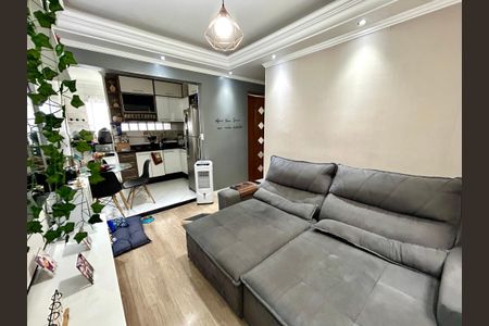 Sala de apartamento à venda com 2 quartos, 60m² em Cidade Brasil, Guarulhos