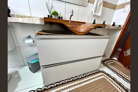 Apartamento à venda com 60m², 2 quartos e 1 vaga Apartamento à venda com 60m², 2 quartos e 1 vagaBanheiro