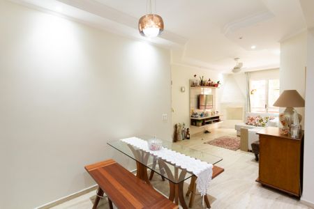 Apartamento à venda com 82m², 2 quartos e 2 vagasSala