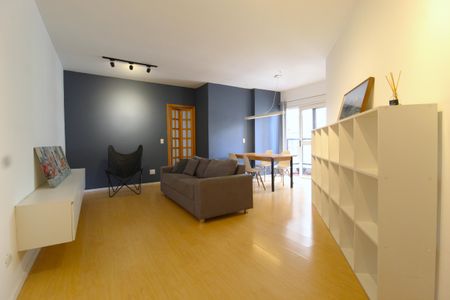 Sala de apartamento à venda com 3 quartos, 76m² em Vila Olímpia, São Paulo