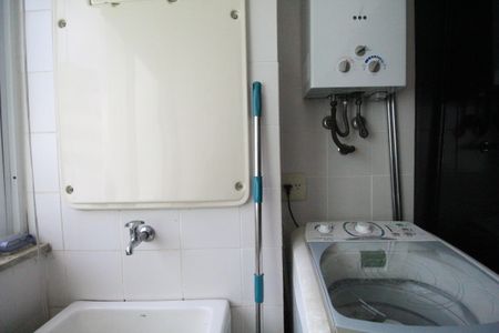 Apartamento à venda com 80m², 2 quartos e 1 vagaÁrea de serviço