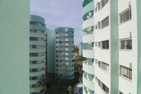 Apartamento à venda com 80m², 2 quartos e 1 vagaÁrea de serviço - Vista