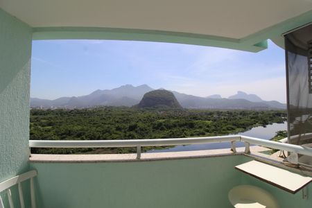 Apartamento à venda com 80m², 2 quartos e 1 vagaSala - Varanda