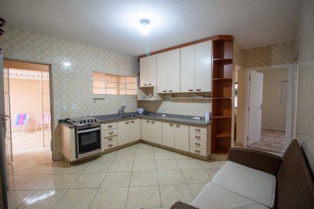 Casa para alugar com 261m², 3 quartos e 2 vagasCozinha