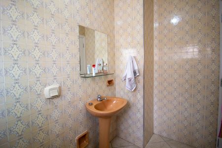 Casa para alugar com 261m², 3 quartos e 2 vagasBanheiro da Suíte