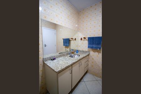 Casa para alugar com 261m², 3 quartos e 2 vagasBanheiro Social