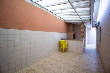 Casa para alugar com 261m², 3 quartos e 2 vagasQuintal