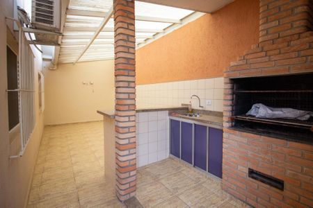 Casa para alugar com 261m², 3 quartos e 2 vagasÁrea comum - Churrasqueira