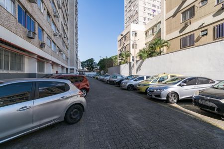 Apartamento para alugar com 65m², 2 quartos e 1 vagaÁrea comum - Estacionamento