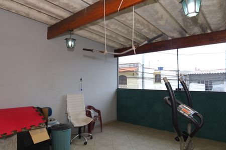 Casa à venda com 209m², 3 quartos e 2 vagasVaranda