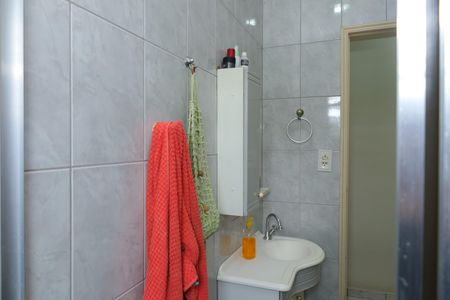 Casa à venda com 209m², 3 quartos e 2 vagasBanheiro 2