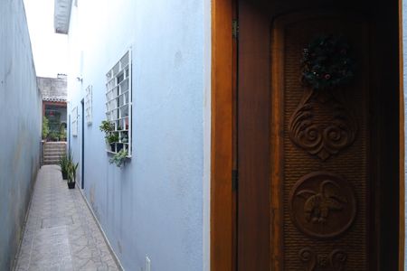 Casa à venda com 209m², 3 quartos e 2 vagasCorredor externo