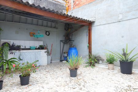 Casa à venda com 209m², 3 quartos e 2 vagasQuintal