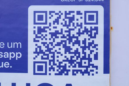 Casa à venda com 209m², 3 quartos e 2 vagasPlaca instalada na fachada do imóvel - Código da placa SDJH-223