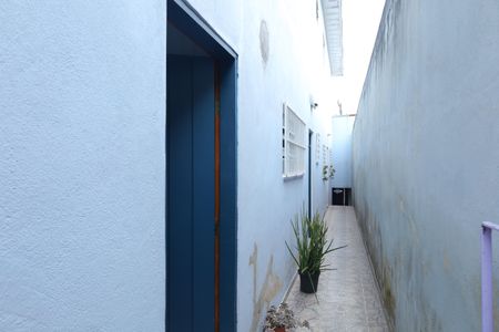 Casa à venda com 209m², 3 quartos e 2 vagasCorredor externo