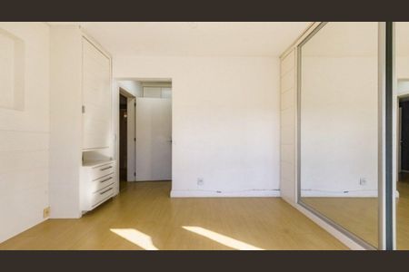 Apartamento para alugar com 110m², 3 quartos e 1 vagaSuíte