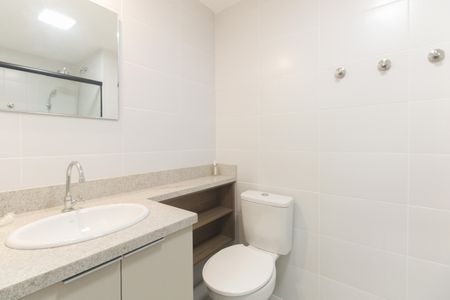 Studio para alugar com 25m², 1 quarto e sem vaga Studio para alugar com 25m², 1 quarto e sem vagaBanheiro Social