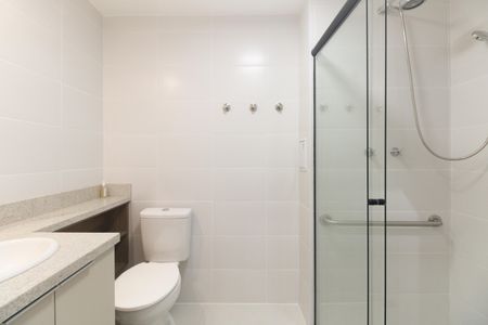 Studio para alugar com 25m², 1 quarto e sem vaga Studio para alugar com 25m², 1 quarto e sem vagaBanheiro Social