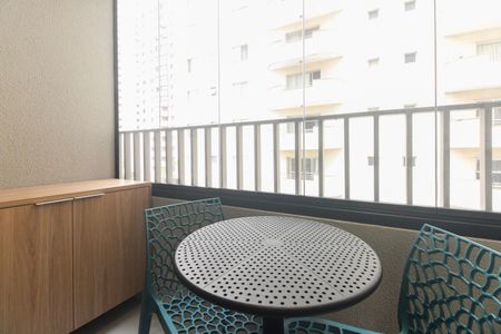 Studio para alugar com 25m², 1 quarto e sem vaga Studio para alugar com 25m², 1 quarto e sem vagaVaranda