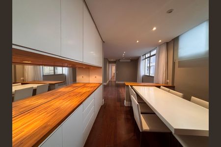 Apartamento para alugar com 3 quartos, 180m² em Jardim Paulista, São Paulo