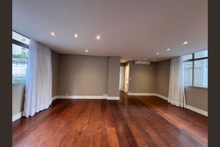 Apartamento para alugar com 3 quartos, 180m² em Jardim Paulista, São Paulo