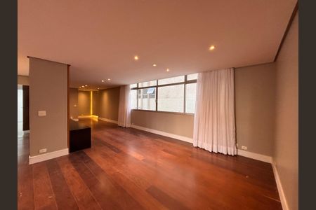 Apartamento para alugar com 3 quartos, 180m² em Jardim Paulista, São Paulo