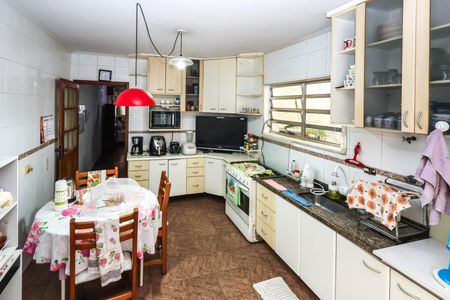 Casa à venda com 128m², 3 quartos e 2 vagasCozinha