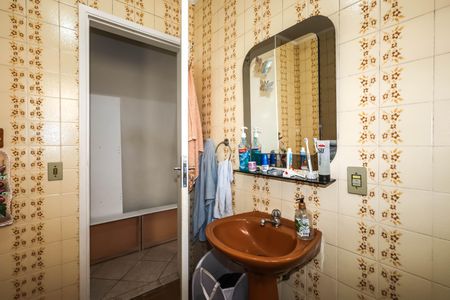 Casa à venda com 128m², 3 quartos e 2 vagasBanheiro Social