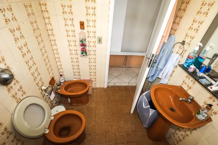 Casa à venda com 128m², 3 quartos e 2 vagasBanheiro Social