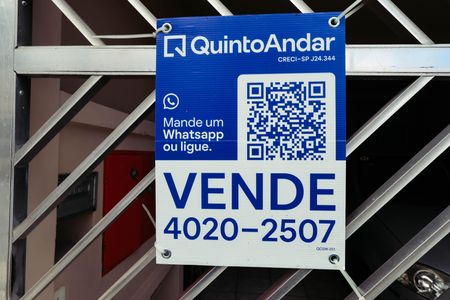 Casa à venda com 128m², 3 quartos e 2 vagasFachada