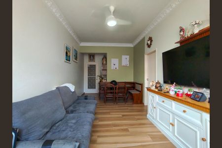 Apartamento à venda com 90m², 2 quartos e 1 vagaSala