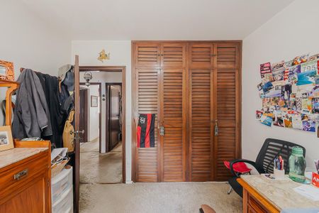 Apartamento à venda com 169m², 4 quartos e 2 vagas Apartamento à venda com 169m², 4 quartos e 2 vagasQuarto 3