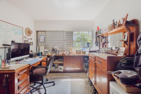 Apartamento à venda com 169m², 4 quartos e 2 vagas Apartamento à venda com 169m², 4 quartos e 2 vagasQuarto 3