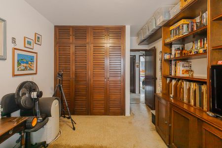 Apartamento à venda com 169m², 4 quartos e 2 vagas Apartamento à venda com 169m², 4 quartos e 2 vagasQuarto 1