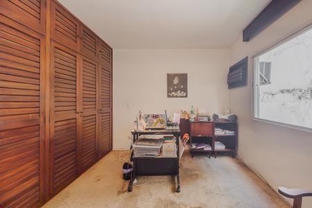 Apartamento à venda com 169m², 4 quartos e 2 vagas Apartamento à venda com 169m², 4 quartos e 2 vagasSuíte