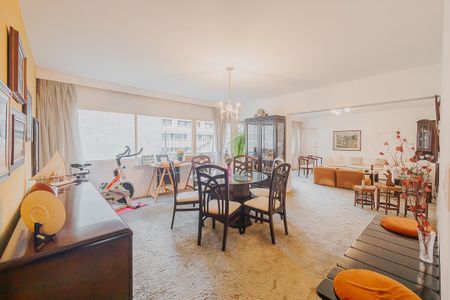 Apartamento à venda com 169m², 4 quartos e 2 vagas Apartamento à venda com 169m², 4 quartos e 2 vagasSala