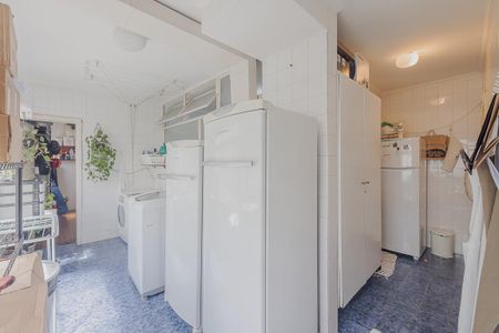 Apartamento à venda com 169m², 4 quartos e 2 vagas Apartamento à venda com 169m², 4 quartos e 2 vagasÁrea de Serviço