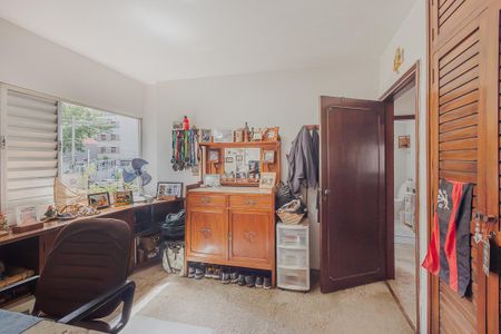 Apartamento à venda com 169m², 4 quartos e 2 vagas Apartamento à venda com 169m², 4 quartos e 2 vagasQuarto 3