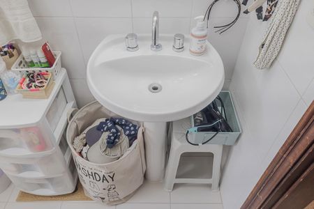 Apartamento à venda com 169m², 4 quartos e 2 vagas Apartamento à venda com 169m², 4 quartos e 2 vagasBanheiro