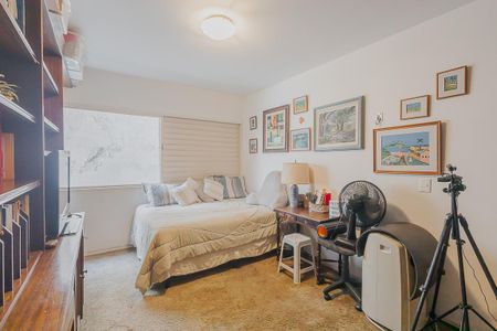 Apartamento à venda com 169m², 4 quartos e 2 vagas Apartamento à venda com 169m², 4 quartos e 2 vagasQuarto 1