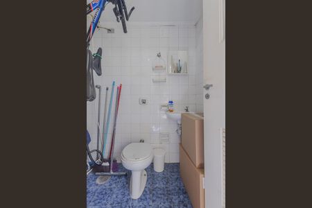 Apartamento à venda com 169m², 4 quartos e 2 vagas Apartamento à venda com 169m², 4 quartos e 2 vagasÁrea de Serviço