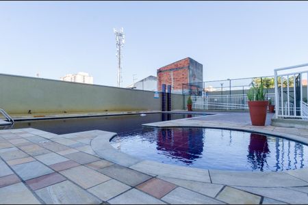 Apartamento à venda com 43m², 2 quartos e 1 vaga Apartamento à venda com 43m², 2 quartos e 1 vagaÁrea comum - Piscina