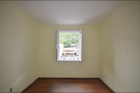 Sala de apartamento para alugar com 2 quartos, 60m² em Engenheiro Leal, Rio de Janeiro