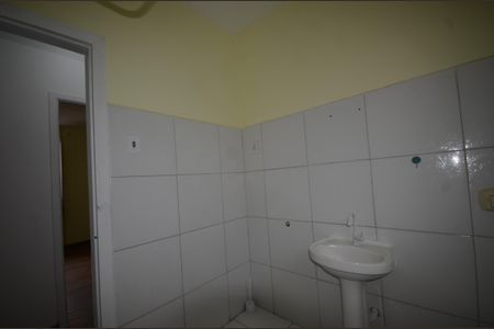 Apartamento para alugar com 60m², 2 quartos e sem vagaBanheiro