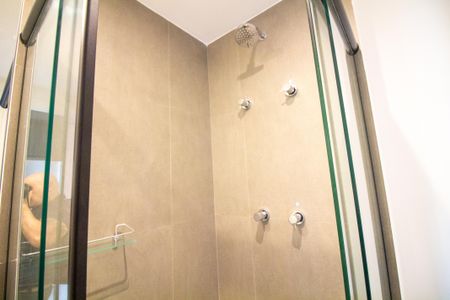 Banheiro de kitnet/studio à venda com 1 quarto, 40m² em Brooklin, São Paulo