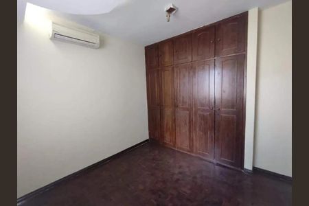 Casa para alugar com 175m², 3 quartos e 3 vagas Casa para alugar com 175m², 3 quartos e 3 vagasQuarto