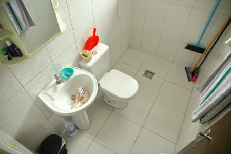 Casa à venda com 130m², 2 quartos e 2 vagasBanheiro 