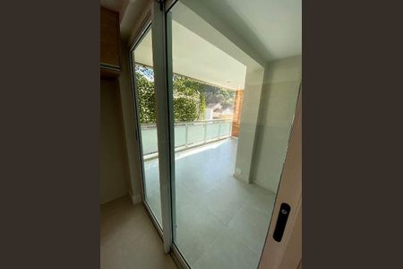 Apartamento à venda com 94m², 2 quartos e 1 vaga