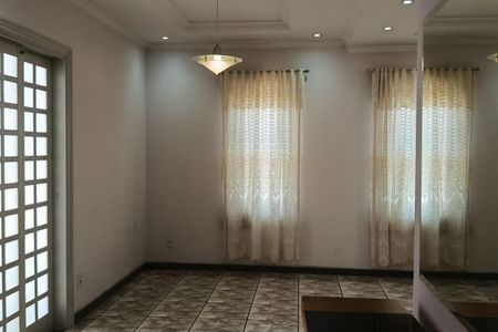 Casa à venda com 3 quartos, 299m² em Vila Lacerda, Jundiaí