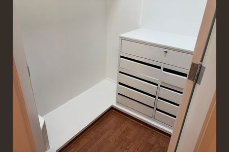 Apartamento à venda com 3 quartos, 120m² em Indianópolis, São Paulo